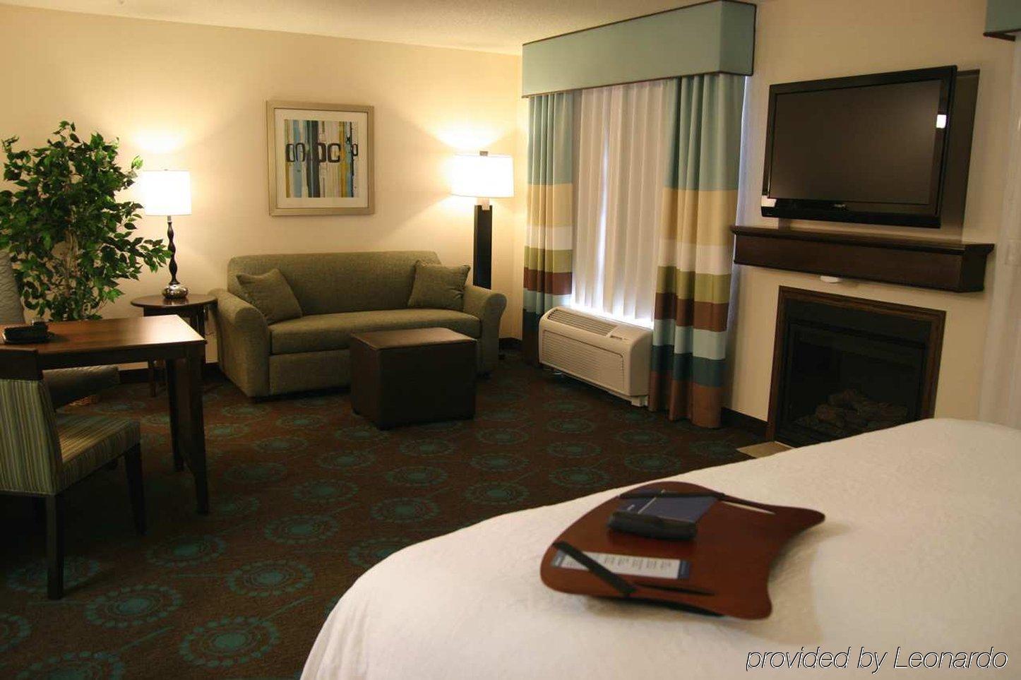 萨斯城河岸汉普顿酒店及套房 Suisun City 客房 照片